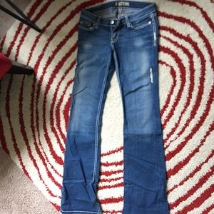 BKE Starlite. 26 x 35 1/2. Some holes from cuffing